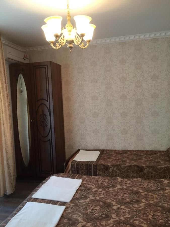 Гостевой дом Abkhazkiy dvorik Гагра