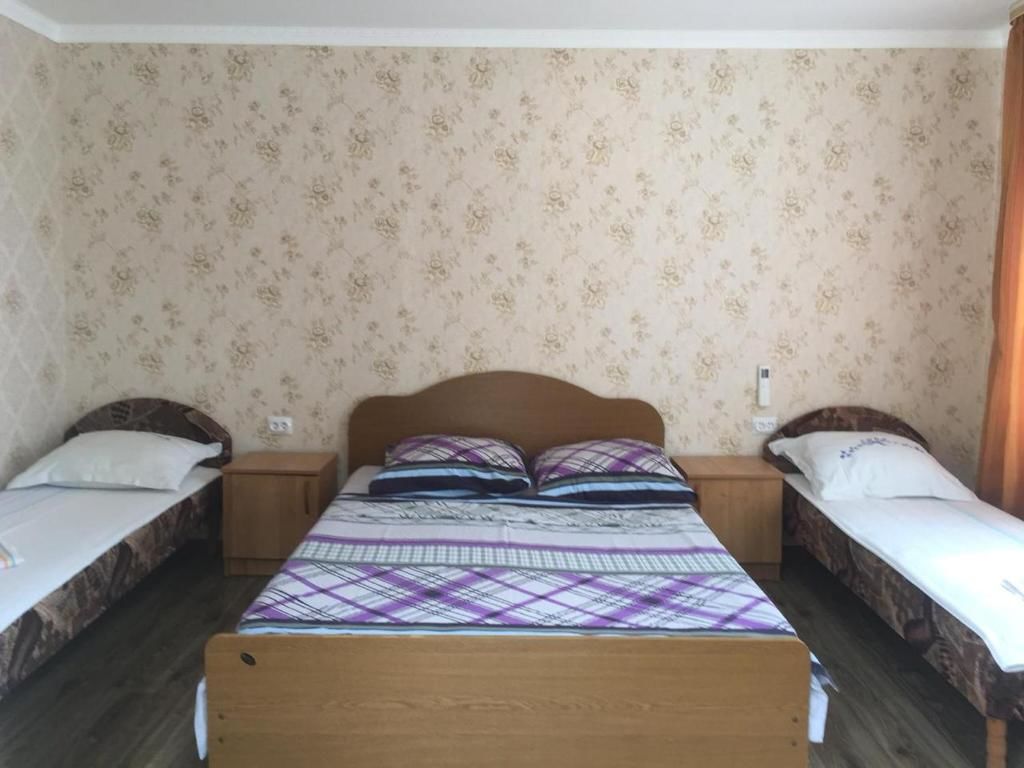 Гостевой дом Abkhazkiy dvorik Гагра